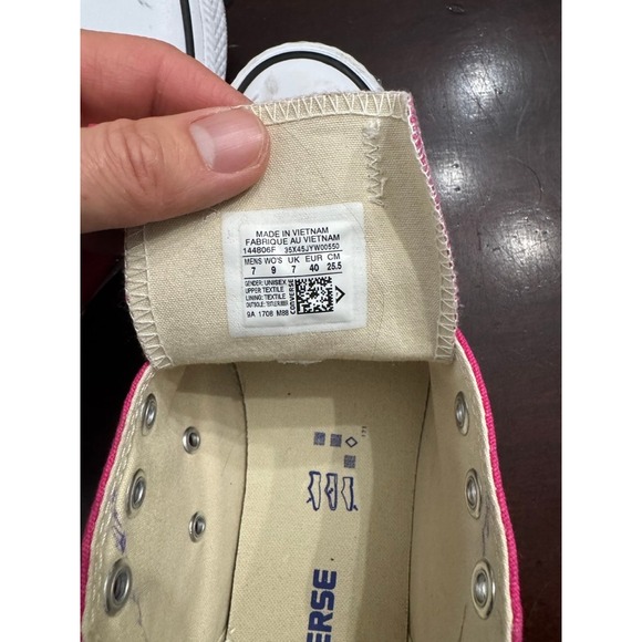 Converse Chuck Taylor All Star Low Top Pink Canvas Sneakers Shoes M 7 W 9 - Picture 7 of 7